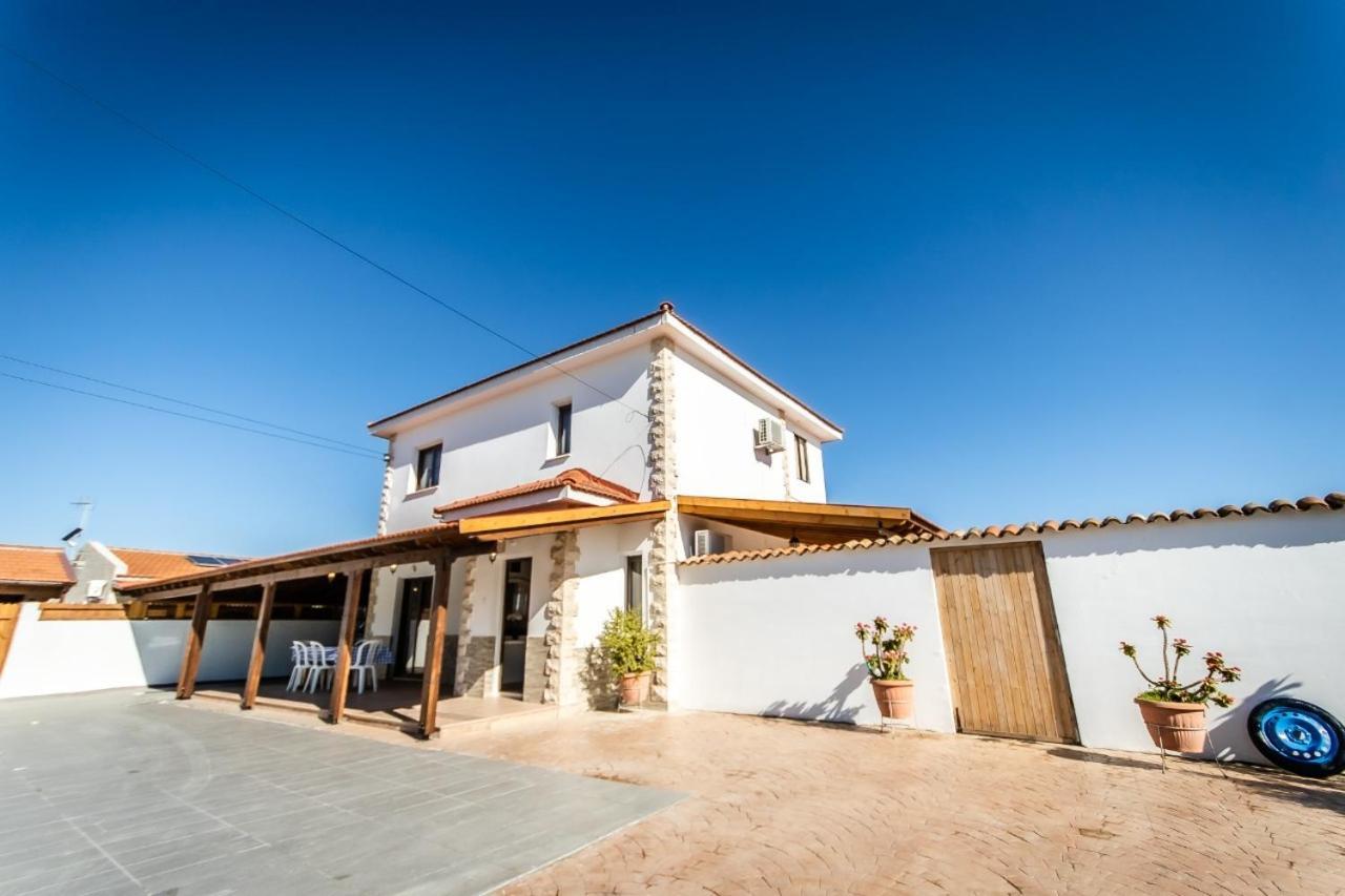 Reel Paradise Villa, Cyprus Larnaca Luaran gambar