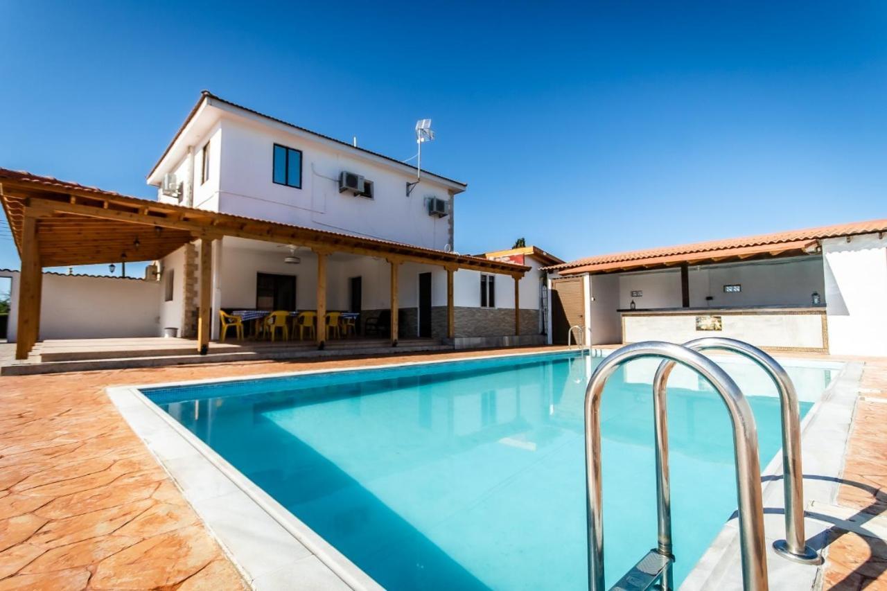 Reel Paradise Villa, Cyprus Larnaca Luaran gambar